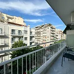 Luxury Downtown Apartment D1